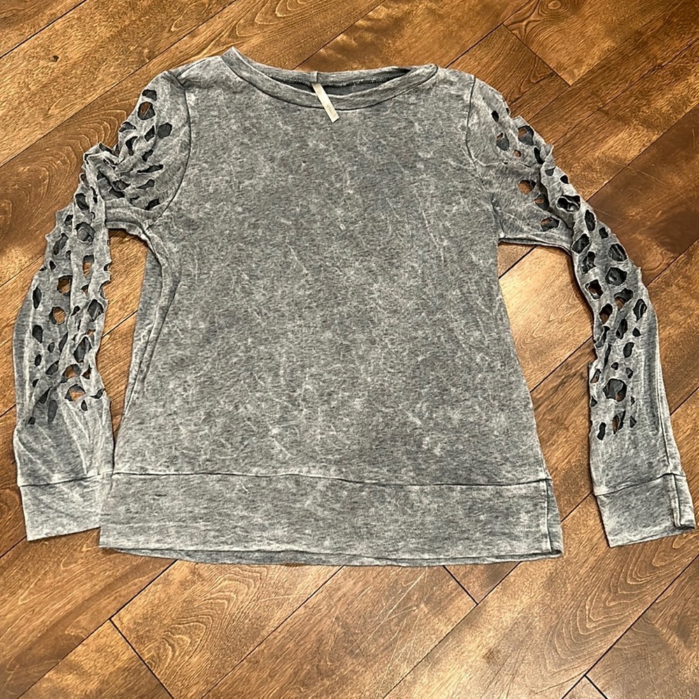 Gray condition mono b women’s small long sleeve. Decorative holes in sleeves